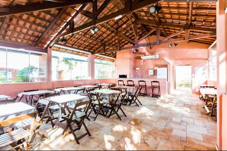 Apartamento para alugar com 58m², 2 quartos e 1 vaga Apartamento para alugar com 58m², 2 quartos e 1 vagaÁrea comum - Salão de festas