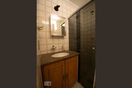 banheiro de apartamento à venda com 2 quartos, 58m² em Parque Beatriz, Campinas