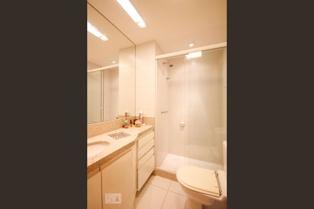 Apartamento à venda com 115m², 3 quartos e 2 vagasBanheiro 3