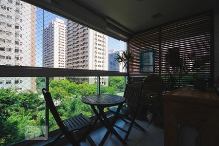 Varanda de apartamento para alugar com 3 quartos, 115m² em Barra da Tijuca, Rio de Janeiro