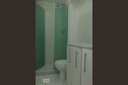 Apartamento para alugar com 62m², 2 quartos e 1 vaga Apartamento para alugar com 62m², 2 quartos e 1 vagaBanheiro da Suíte