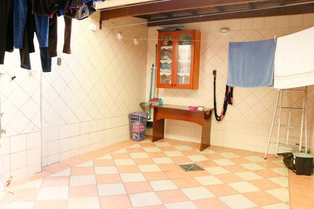 Casa para alugar com 98m², 2 quartos e 1 vagaÁrea de Serviço