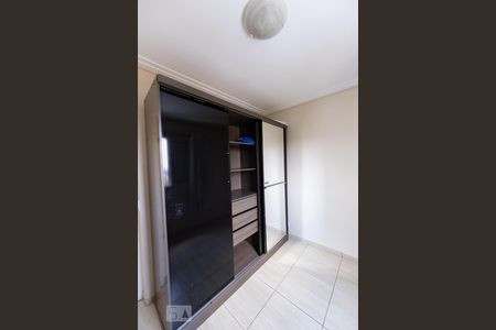 Quarto 1 de apartamento para alugar com 2 quartos, 50m² em Vila Bela, São Paulo