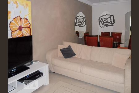 Sala de casa para alugar com 3 quartos, 242m² em Parque Jaçatuba, Santo André