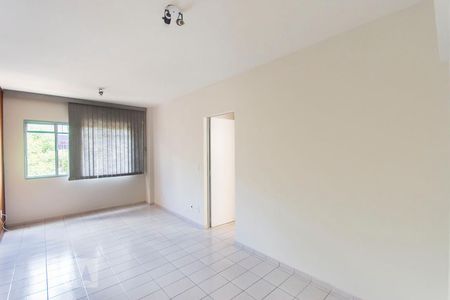 Apartamento para alugar com 68m², 2 quartos e 1 vagaSala