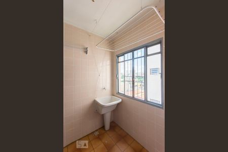 Apartamento para alugar com 68m², 2 quartos e 1 vagaArea de serviço