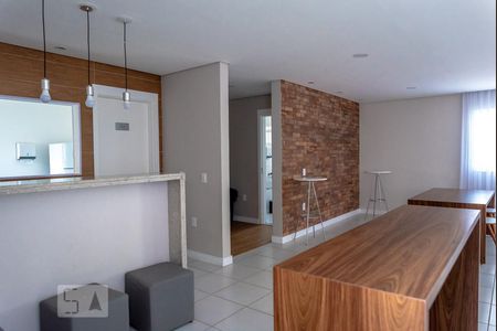 Apartamento à venda com 42m², 2 quartos e sem vagaÁrea de Serviço - Salão de Festas