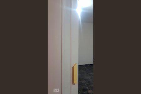 Acesso Quarto - Sala de casa para alugar com 1 quarto, 40m² em Vila Mesquita, São Paulo