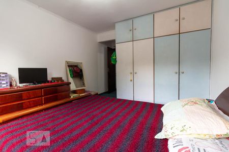 Casa à venda com 250m², 3 quartos e 2 vagas Casa à venda com 250m², 3 quartos e 2 vagasQuarto 1 Suíte