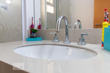 Apartamento para alugar com 169m², 3 quartos e 3 vagas