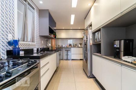 Apartamento para alugar com 169m², 3 quartos e 3 vagas Apartamento para alugar com 169m², 3 quartos e 3 vagasCozinha