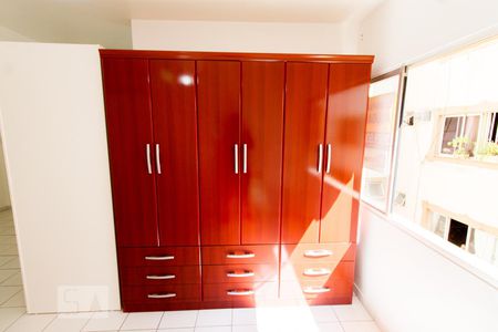 Quarto de kitnet/studio para alugar com 1 quarto, 27m² em Kobrasol, São José