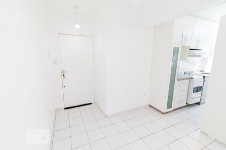 Sala de kitnet/studio para alugar com 1 quarto, 27m² em Kobrasol, São José