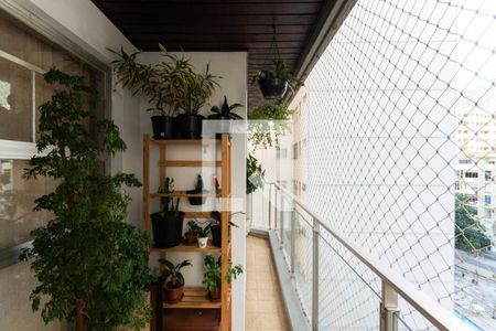 Apartamento à venda com 82m², 3 quartos e 2 vagasVaranda da Sala