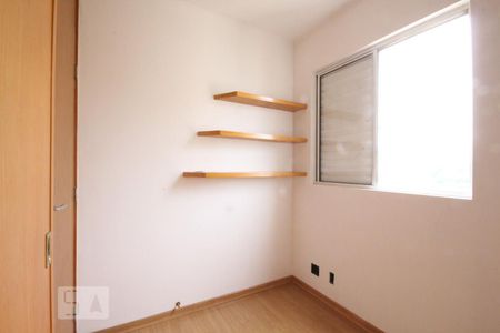 Apartamento para alugar com 69m², 3 quartos e 2 vagasQuarto