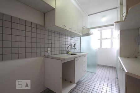 Apartamento para alugar com 69m², 3 quartos e 2 vagasCozinha