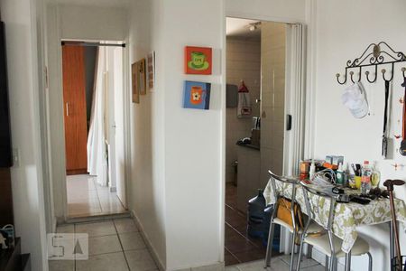 corredor de apartamento para alugar com 2 quartos, 82m² em Vila da Saúde, São Paulo
