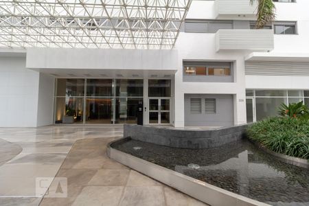 Fachada de kitnet/studio à venda com 1 quarto, 37m² em Boa Vista, Porto Alegre