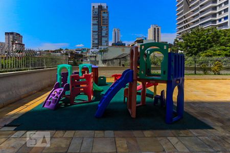 Apartamento à venda com 184m², 2 quartos e 2 vagasÁrea Comum - Playground