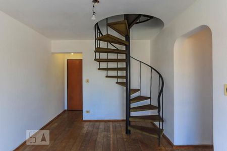 Escada de apartamento à venda com 2 quartos, 184m² em Vila Mariana, São Paulo