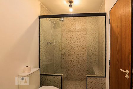 Apartamento à venda com 184m², 2 quartos e 2 vagasBanheiro da Suíte