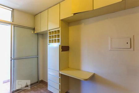 Apartamento à venda com 184m², 2 quartos e 2 vagasCozinha - Armários