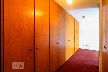 Apartamento à venda com 184m², 2 quartos e 2 vagasQuarto 2 Suíte Closet