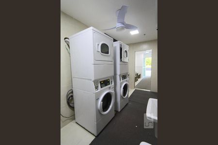 Apartamento à venda com 37m², 1 quarto e 1 vagaÁrea comum