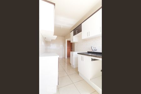 Cozinha de apartamento para alugar com 2 quartos, 83m² em São Sebastião, Porto Alegre