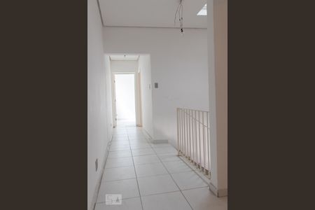 Casa para alugar com 120m², 3 quartos e 2 vagas Casa para alugar com 120m², 3 quartos e 2 vagasCorredor