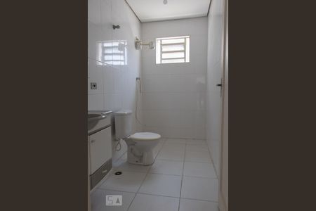 Casa para alugar com 120m², 3 quartos e 2 vagas Casa para alugar com 120m², 3 quartos e 2 vagasBanheiro