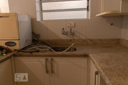 Casa para alugar com 120m², 3 quartos e 2 vagas Casa para alugar com 120m², 3 quartos e 2 vagasCozinha