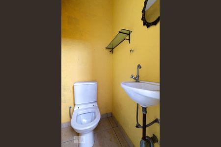 Casa à venda com 96m², 2 quartos e 1 vaga Casa à venda com 96m², 2 quartos e 1 vagaBanheiro de serviço