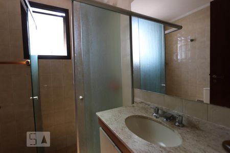 Apartamento para alugar com 205m², 4 quartos e 5 vagassuite