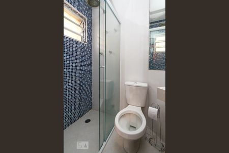 Banheiro suite 01 de casa à venda com 5 quartos, 300m² em Vila Esperança, São Paulo
