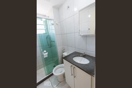 Banheiro de apartamento à venda com 2 quartos, 50m² em Taquara, Rio de Janeiro