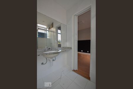 Apartamento à venda com 70m², 3 quartos e sem vaga Apartamento à venda com 70m², 3 quartos e sem vagaBanheiro