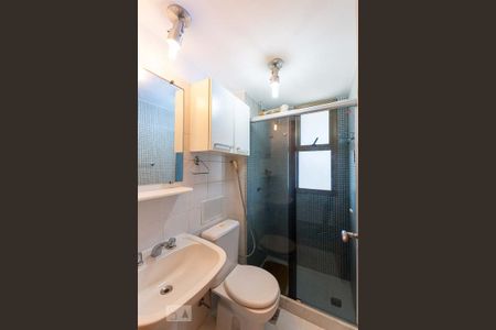 Banheiro Social de apartamento para alugar com 1 quarto, 60m² em Ingá, Niterói