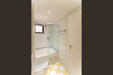 Apartamento à venda com 170m², 3 quartos e 3 vagasBanheiro da suíte 1