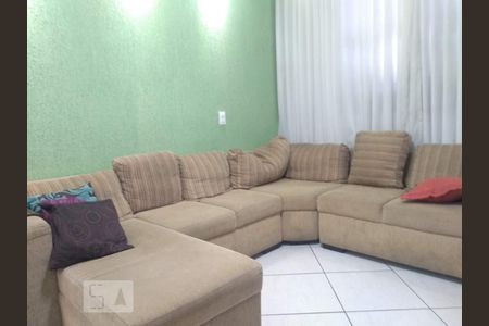 Casa à venda com 5 quartos, 200m² em Carlos Prates, Belo Horizonte