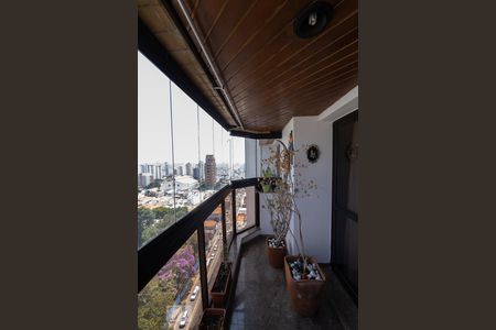 Varanda  de apartamento à venda com 3 quartos, 122m² em Vila Carrão, São Paulo