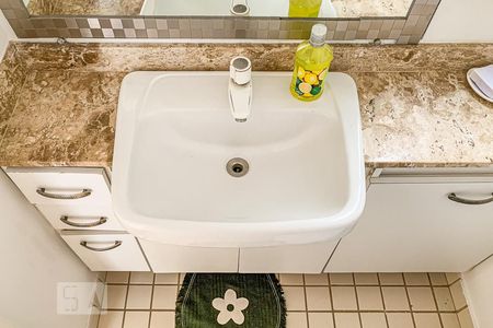 Apartamento para alugar com 60m², 2 quartos e 1 vaga Apartamento para alugar com 60m², 2 quartos e 1 vagaBanheiro