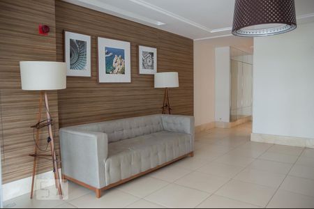 Apartamento à venda com 93m², 2 quartos e 2 vagasHall de Entrada