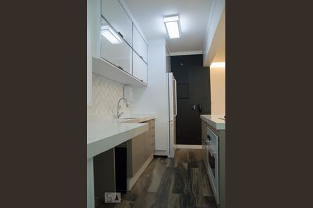 Apartamento à venda com 93m², 2 quartos e 2 vagasCozinha