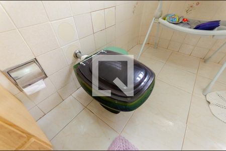 Casa à venda com 150m², 3 quartos e 1 vaga Casa à venda com 150m², 3 quartos e 1 vagaBanheiro 2