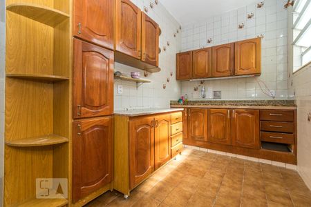 Apartamento para alugar com 290m², 4 quartos e 1 vaga Apartamento para alugar com 290m², 4 quartos e 1 vagaCozinha