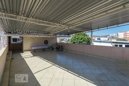 Apartamento para alugar com 290m², 4 quartos e 1 vaga Apartamento para alugar com 290m², 4 quartos e 1 vagaTerraço