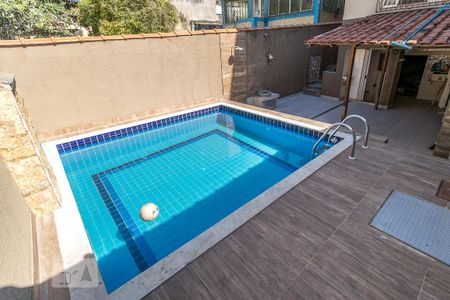 Apartamento para alugar com 290m², 4 quartos e 1 vaga Apartamento para alugar com 290m², 4 quartos e 1 vagaQuintal dos fundos - Piscina