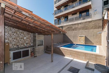 Apartamento para alugar com 290m², 4 quartos e 1 vaga Apartamento para alugar com 290m², 4 quartos e 1 vagaQuintal dos fundos - Piscina
