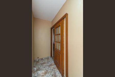 Corredor - Porta de acesso de apartamento para alugar com 4 quartos, 290m² em Braz de Pina, Rio de Janeiro